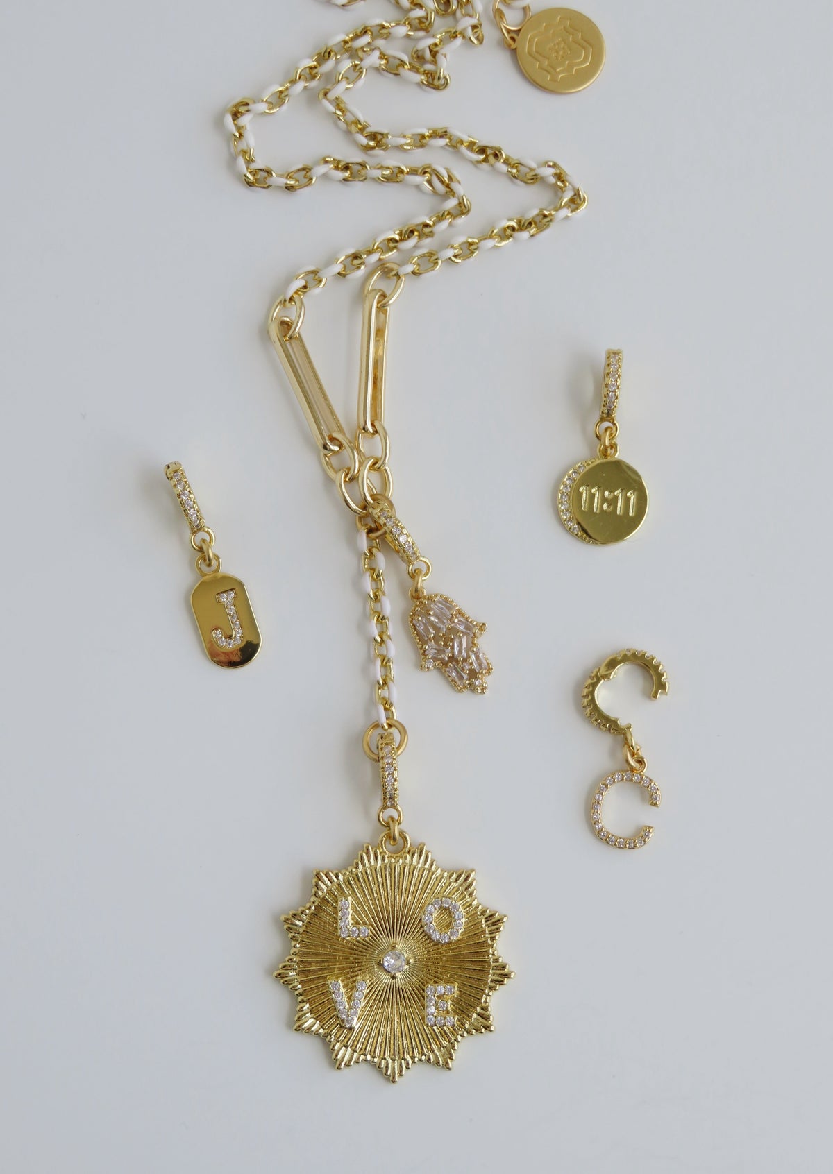 White Oval Link Lariat Charm Holder Necklace