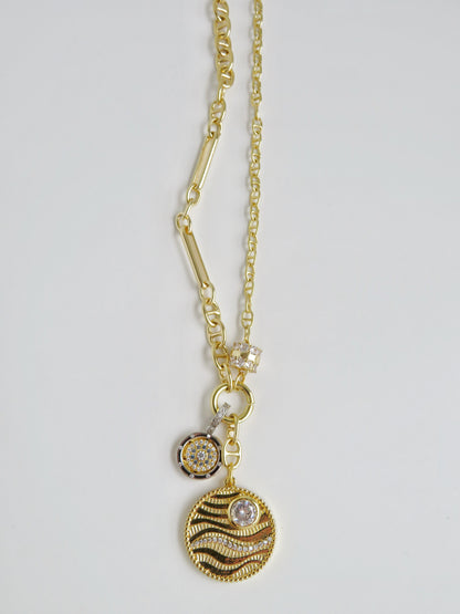 Sanxenxo Sun Necklace