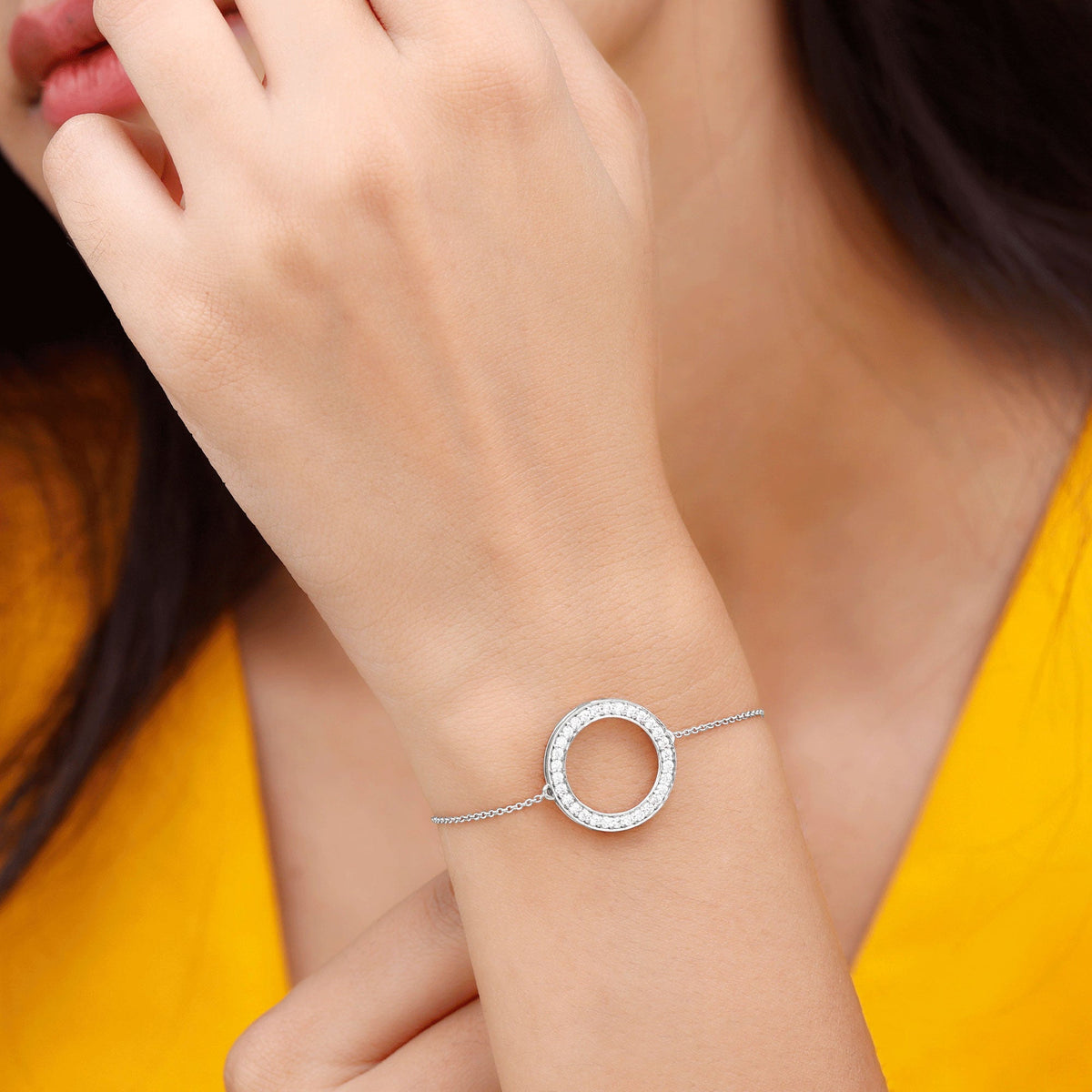 Certified Lab Grown Diamond Circle Bracelet for Women
